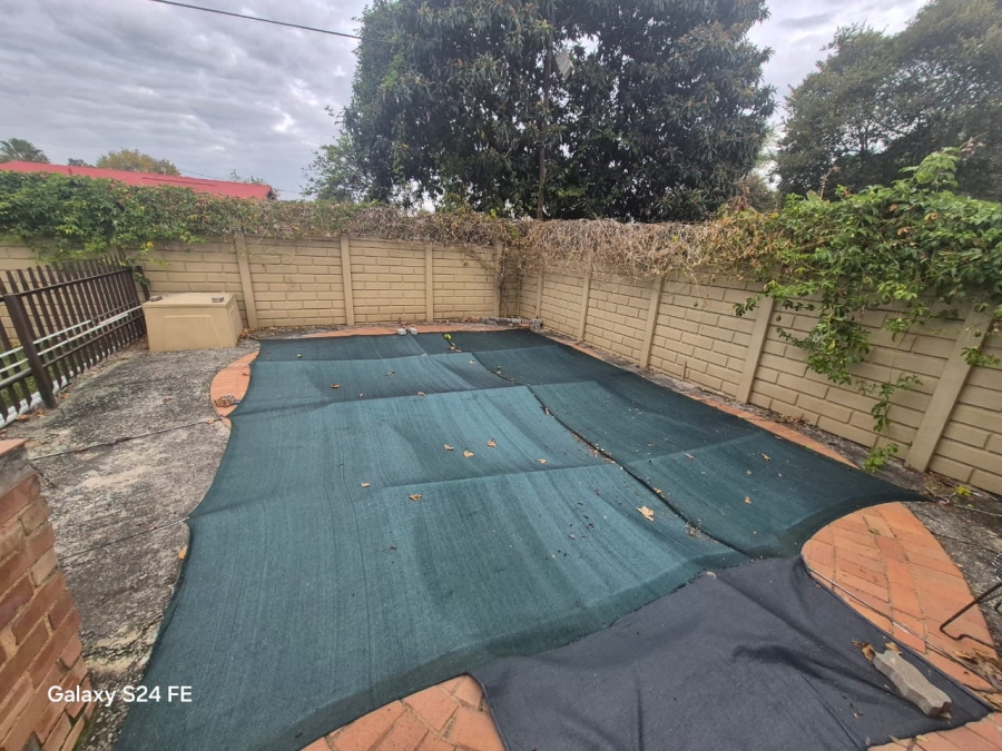 4 Bedroom Property for Sale in Oos Einde North West